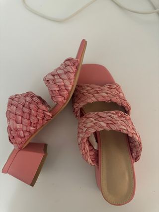 Sandalias rosa tejido