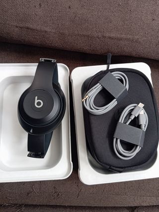 Audífonos Beats Studio Pro - Negros