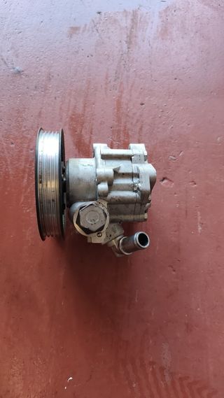 Bomba dirección asistida Audi A4/VW Passat