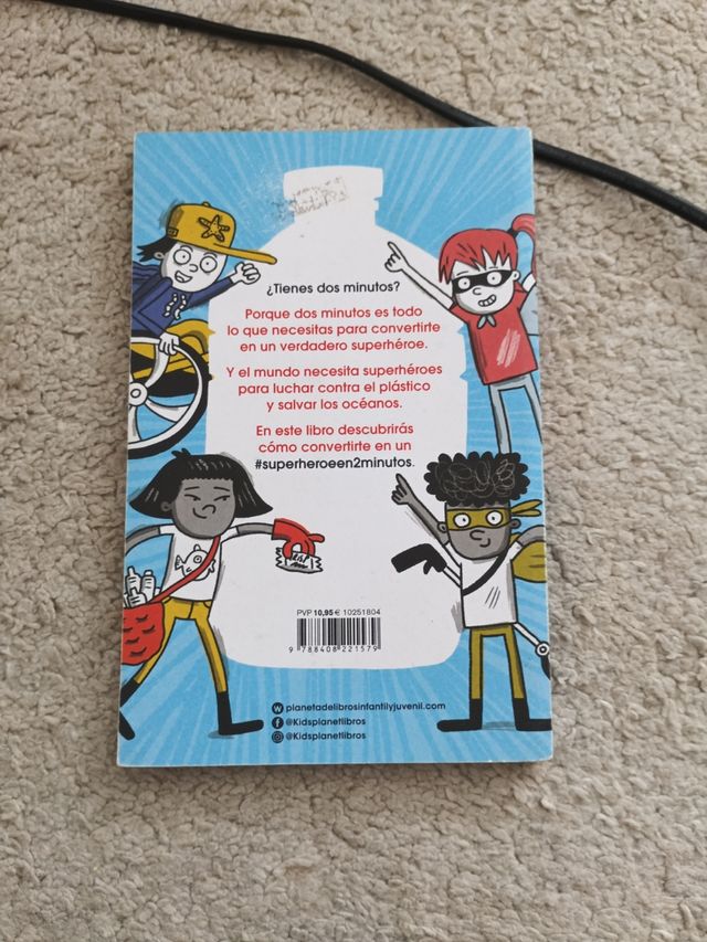 Superhéroes contra el plástico