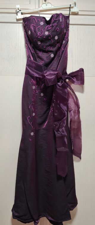 Vestido largo morado boda