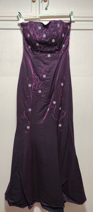 Vestido largo morado boda