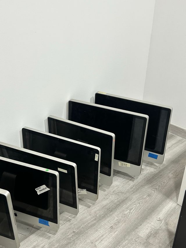 Lote de 11 iMacs y Monitores Apple