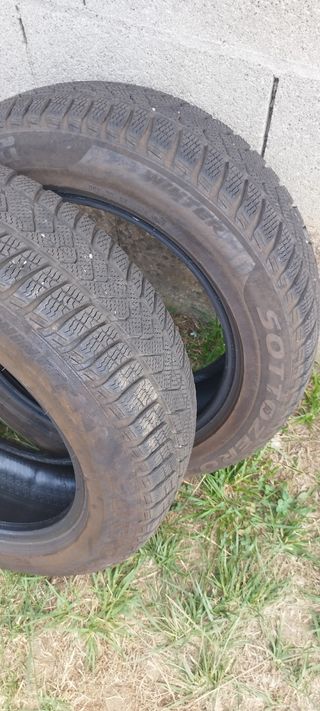 Neumáticos Bridgestone y pirelli 205/60 R17 usados