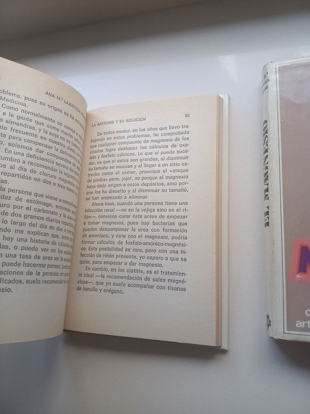 Ana María Lajusticia Bergasa.  Lote 2 libros.