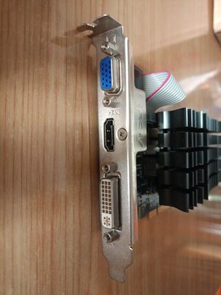 Tarjeta gráfica PCI-E gt610 2gb DDR3
