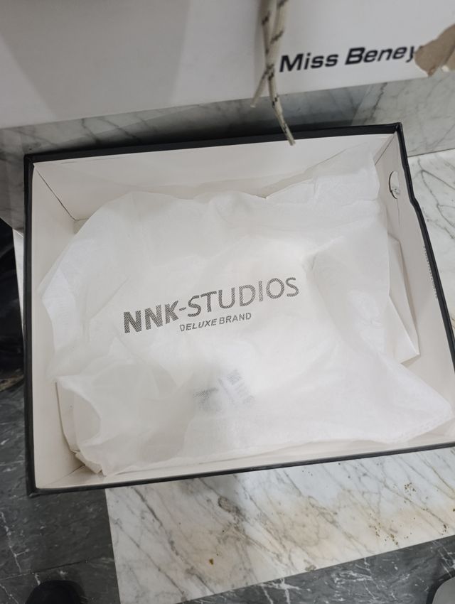 Zapatillas beige, talla 37