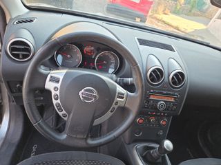 Nissan Qashqai+2 2009