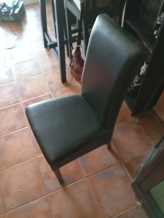 Silla negra - madera, piel