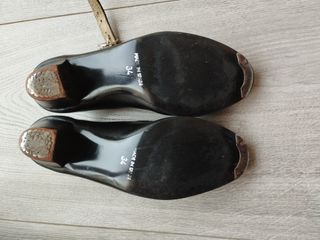 Zapatos flamenco niña -talla 34. Es talla 34