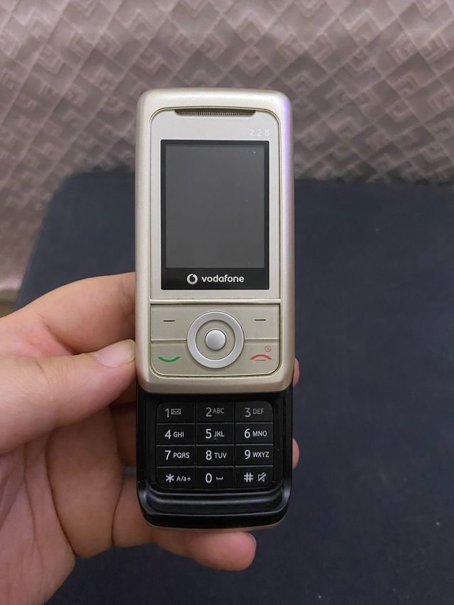 Cellulare Vodafone 228 - Beige