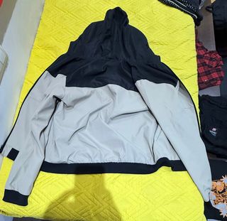 Chaqueta Jack & Jones beige-negra