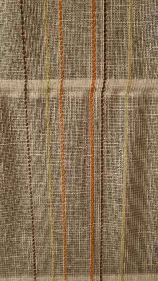 Estor enrollable beige con flores