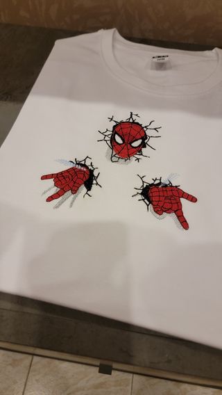 Maglietta Spiderman ricamata