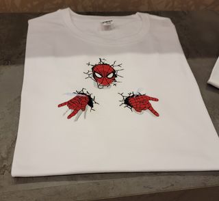 Maglietta Spiderman ricamata