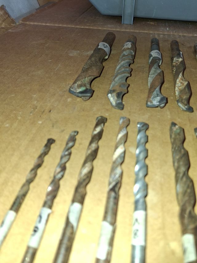 Lote 55. Conjunto 13 brocas widia para hormigon.
