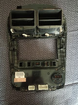 Consola central Kia Cerato