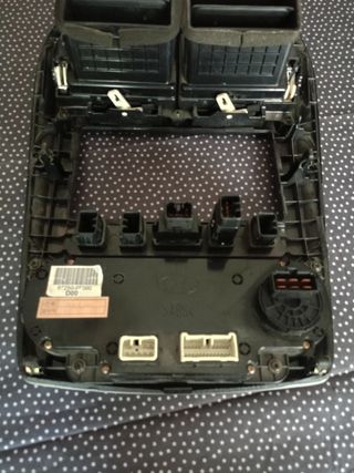 Consola central Kia Cerato