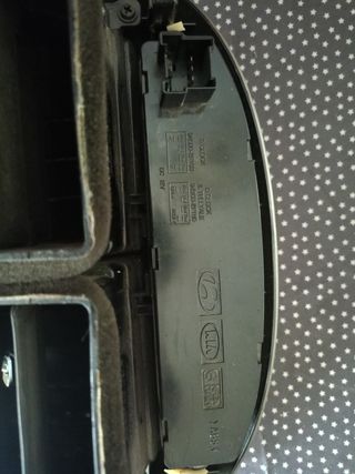 Consola central Kia Cerato