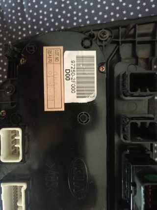 Consola central Kia Cerato