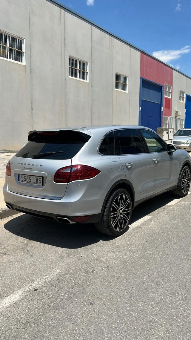 Porsche Cayenne 2013