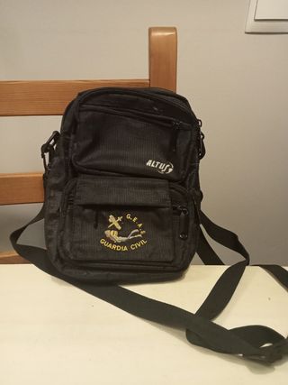 Bolso bandolera ALTUS negra