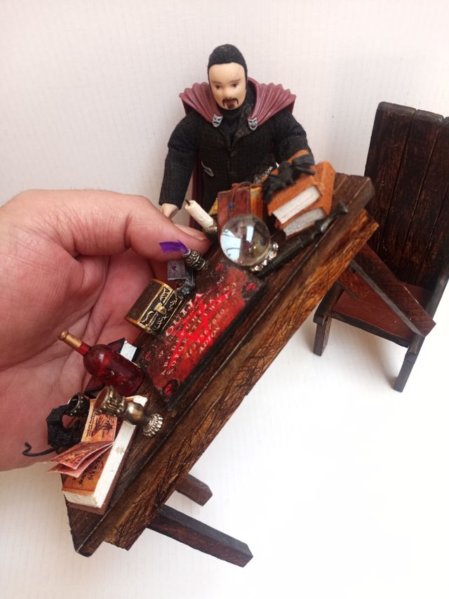 Miniatura Mesa Brujo magia oscura