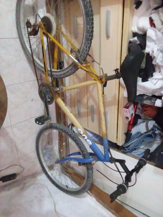 Bicicleta montaña usada