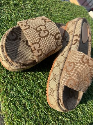 Sandalias Gucci Beige - Talla 39