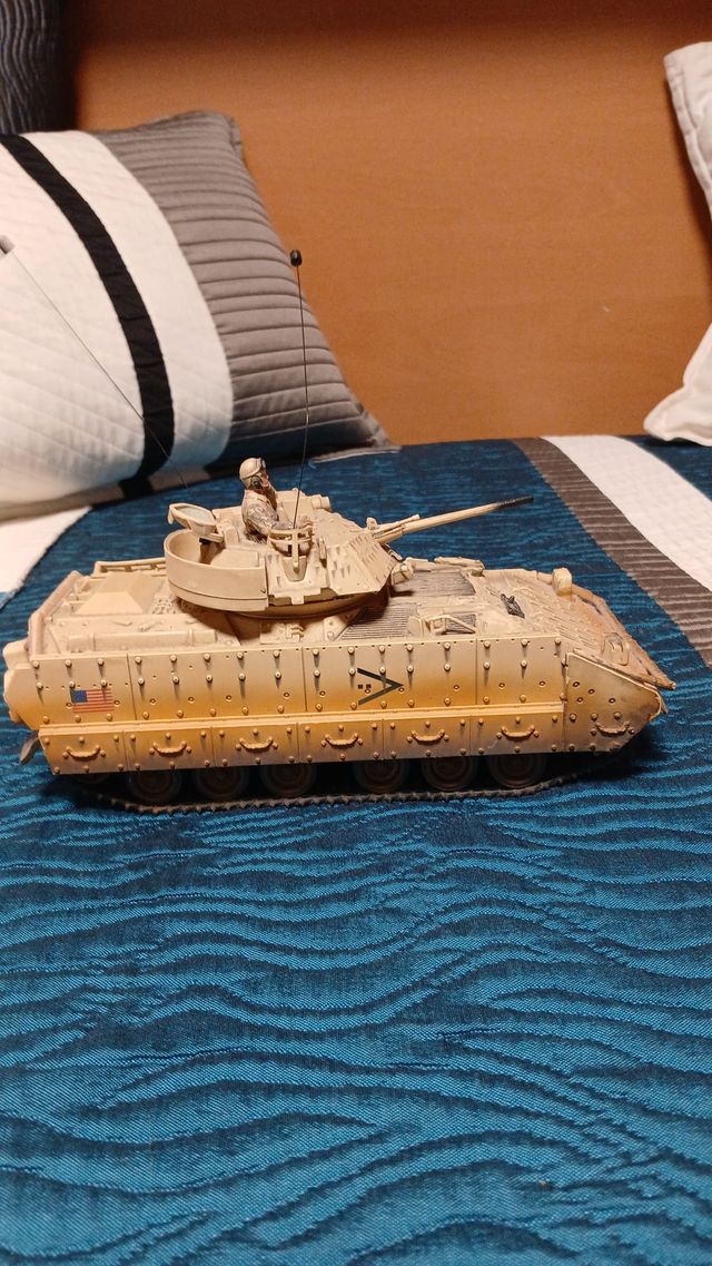 Maqueta Tanque M2 Bradley EEUU