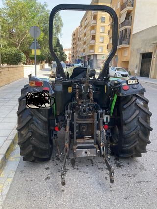 Tractor Deutz-Fahr Agrofarm 425 TB