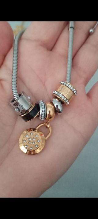 Pulsera Pandora...de Acero quirúrgico...preciosa..