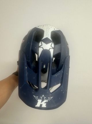 Casco KINI Red Bull MTB