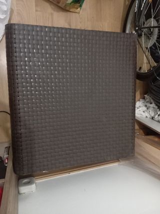 Mesa terraza marrón  efecto mimbre 
