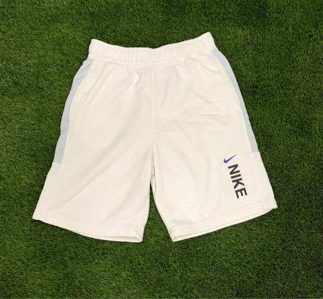 Shorts Nike blancos