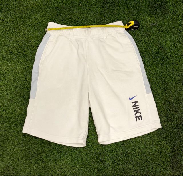 Shorts Nike blancos