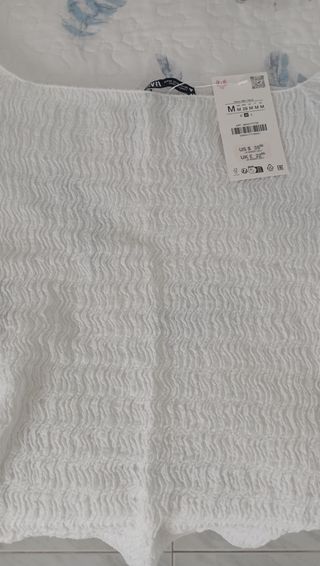 Bonita Camisa Zara sin estrenar cuello bardot 