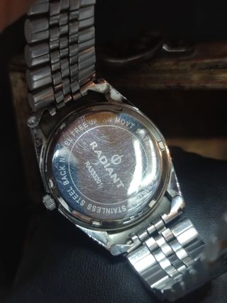 Reloj de pulsera Radiant New Date
