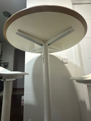 Mesa cocina redonda + 2 taburetes IKEA