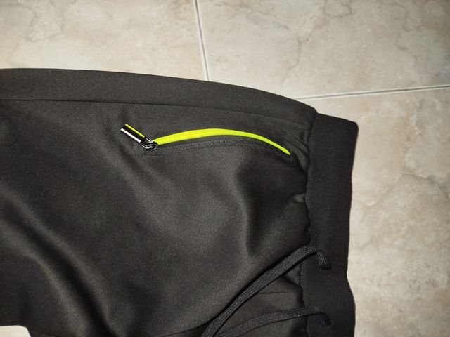 Pantalones deportivos negros | Talla L