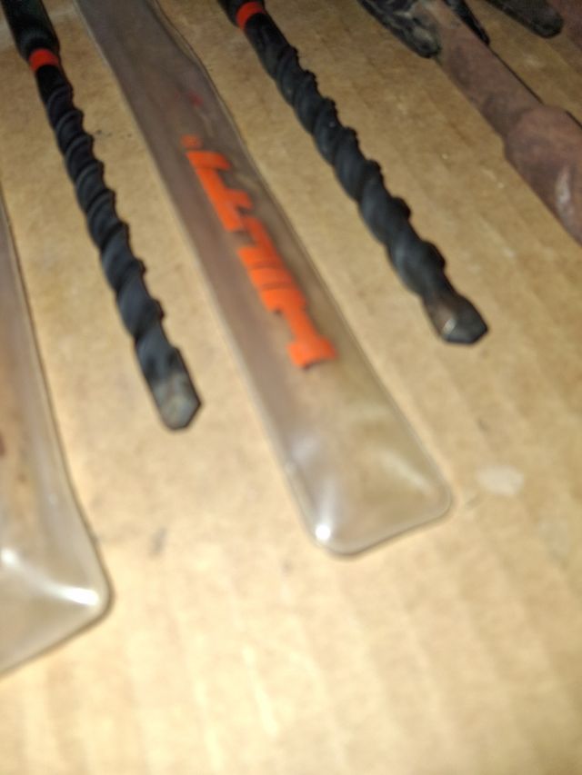 Lote 56. Conjunto 4 brocas Hilti.