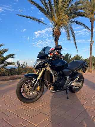 Honda CB600F Hornet - Moto