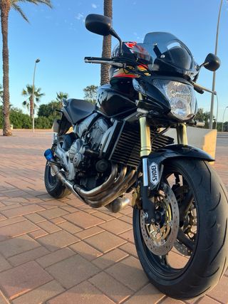 Honda CB600F Hornet - Moto