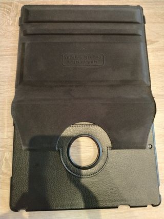 Funda iPad negra piel sintética