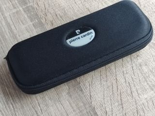 Bolígrafo Pierre Cardin en estuche cremallera