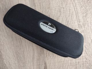 Bolígrafo Pierre Cardin en estuche cremallera