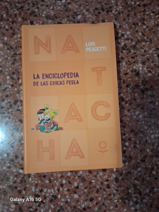 La Enciclopedia de las Chicas Perla (Natacha)