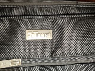 Maletín portátil Trust Sydney - Negro