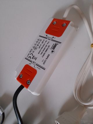 6 Clip LED + Trasformatore: Illuminazione Mensole