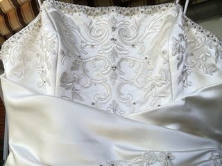 Vestido novia palabra de honor crema